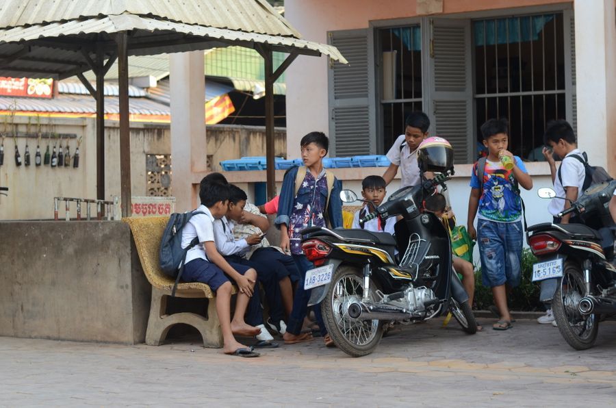 Siem Reap - obisk Angkor Wat-a in učenje angleščine v lokalni osnovni šoli